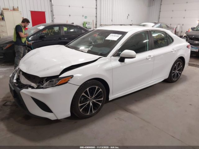 2019 TOYOTA CAMRY 4T1B11HK0KU681799 Photo 1