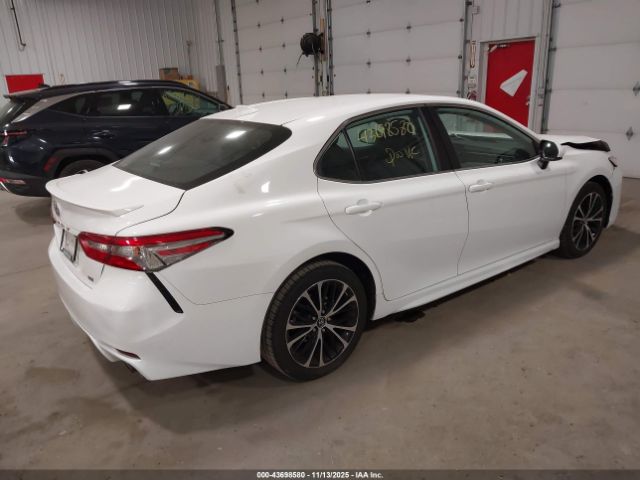 2019 TOYOTA CAMRY 4T1B11HK0KU681799 Photo 3