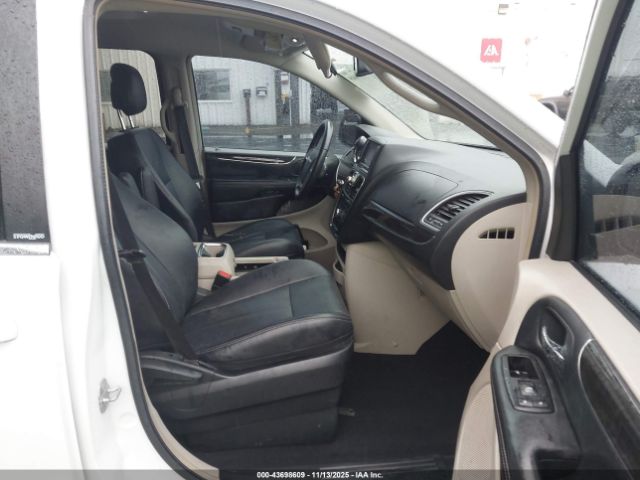 2014 CHRYSLER TOWN & COUNTRY 2C4RC1BG2ER211714 Photo 4
