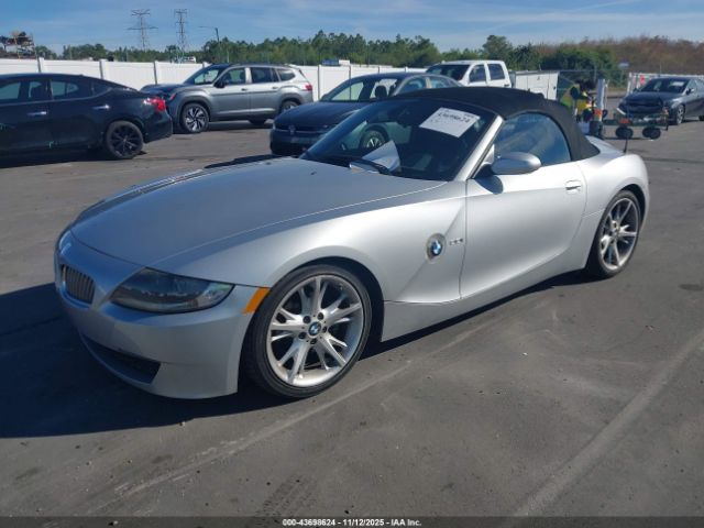 2008 BMW Z4 4USBU33588LW74083 Photo 1