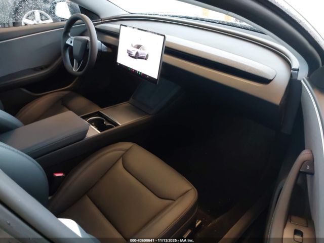 2025 TESLA MODEL 3 5YJ3E1EA8SF080819 Photo 4