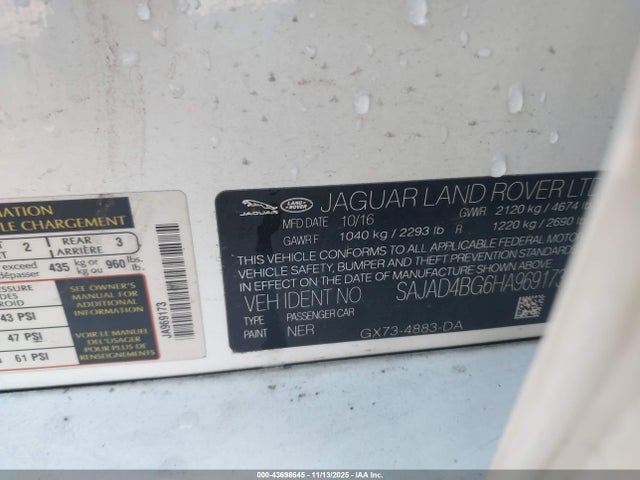 2017 JAGUAR XE SAJAD4BG6HA969173 Photo 8