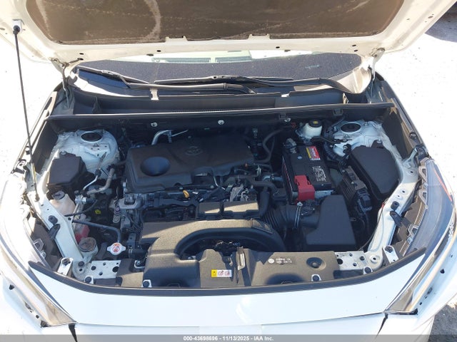 2021 Toyota Rav4 Xle მანქანა იყიდება აუქციონზე, vin: 2T3W1RFV2MC163587, აუქციონის ნომერი: 43698696
