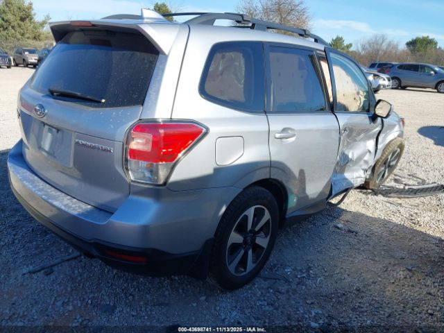 2018 SUBARU FORESTER JF2SJAGC6JH599146 Photo 3
