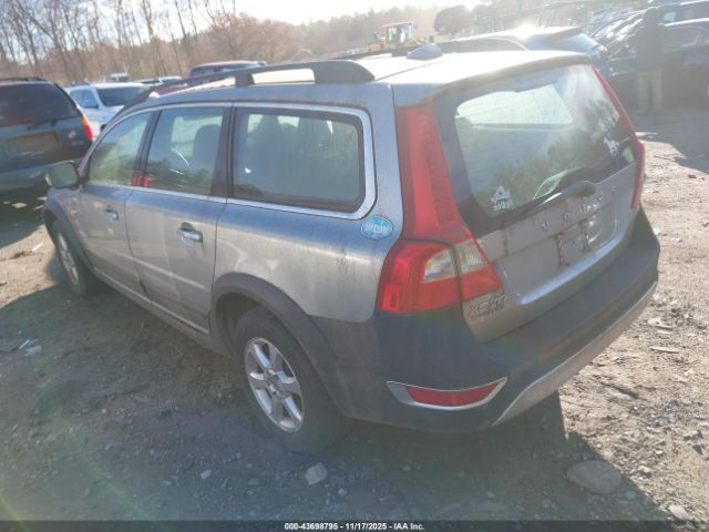 2011 VOLVO XC70 YV4940BZ3B1097275 Photo 2