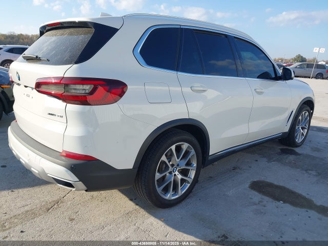 2020 BMW X5 5UXCR6C00L9C49966 Photo 3