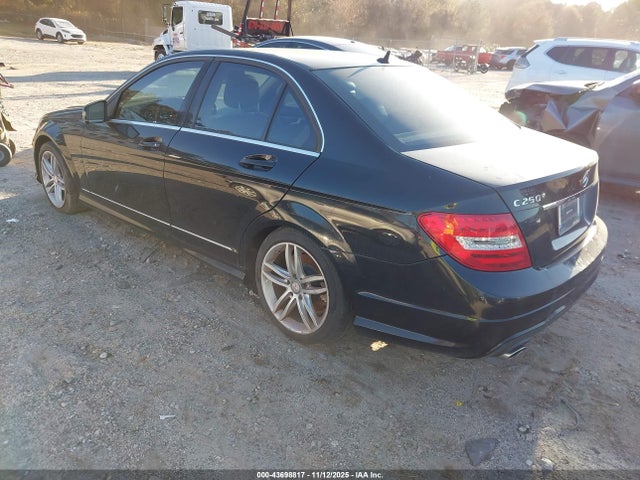 43698817 :رقم المزاد ، WDDGF4HB6DA850053 vin ، 2013 Mercedes-benz C 250 Luxury/sport مزاد بيع