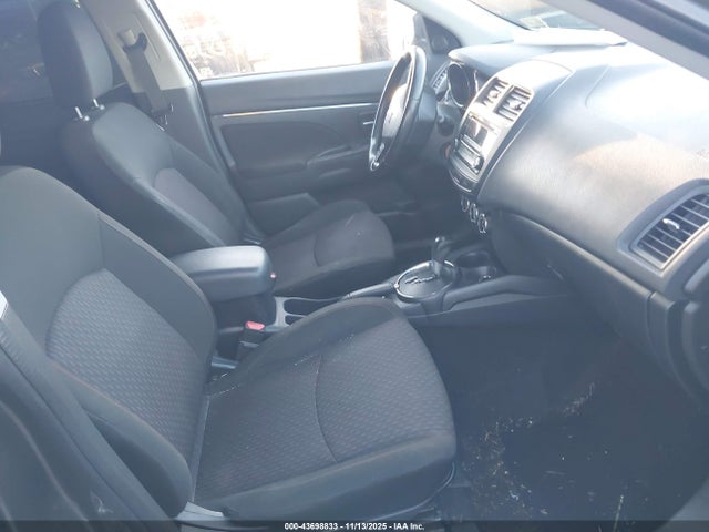 2017 MITSUBISHI OUTLANDER SPORT JA4AP3AU2HZ041928 Photo 4