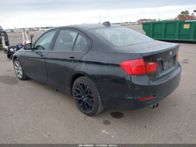 2015 BMW 328I WBA3B3G56FNR88081 Photo 2