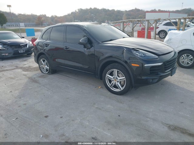 2016 PORSCHE CAYENNE WP1AB2A28GLA96011 Photo 0