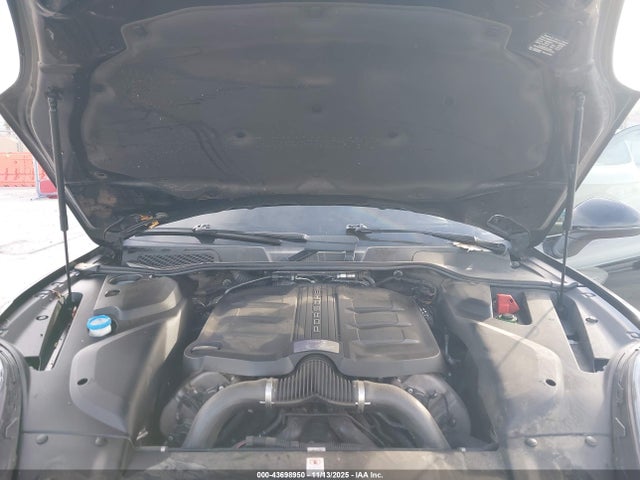 2016 PORSCHE CAYENNE WP1AB2A28GLA96011 Photo 9