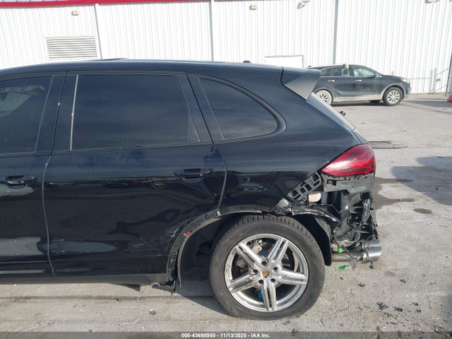 2016 PORSCHE CAYENNE WP1AB2A28GLA96011 Photo 5