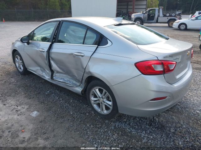 2018 CHEVROLET CRUZE 1G1BE5SM1J7170196 Photo 2