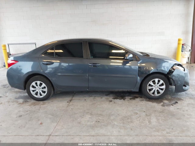Toyota Corolla 2017 2T1BPRHE6HC880843 Image 31