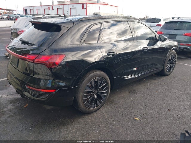 2024 AUDI Q8 E-TRON WA16AAGE3RB061532 Photo 3