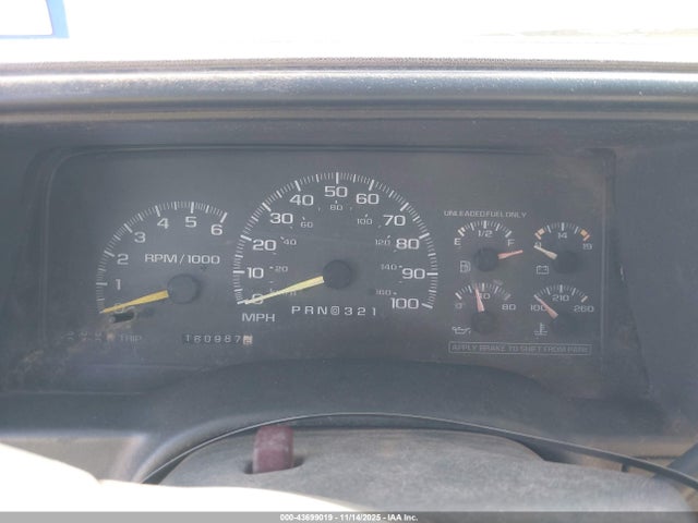 Продаж на аукціоні авто 1999 Chevrolet Suburban 1500 Lt, vin: 3GNFK16R1XG134206, номер лоту: 43699019