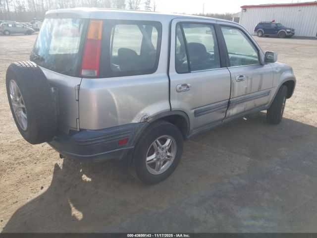 1999 HONDA CR-V JHLRD1868XC018557 Photo 3