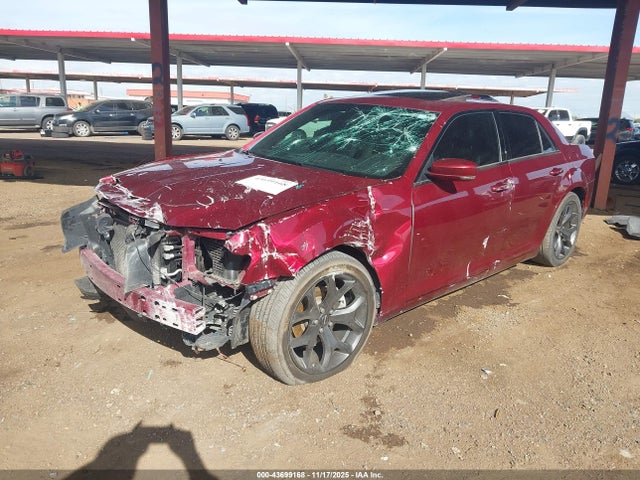 Chrysler 300 300s 2023 2C3CCABG0PH537580 Image 2