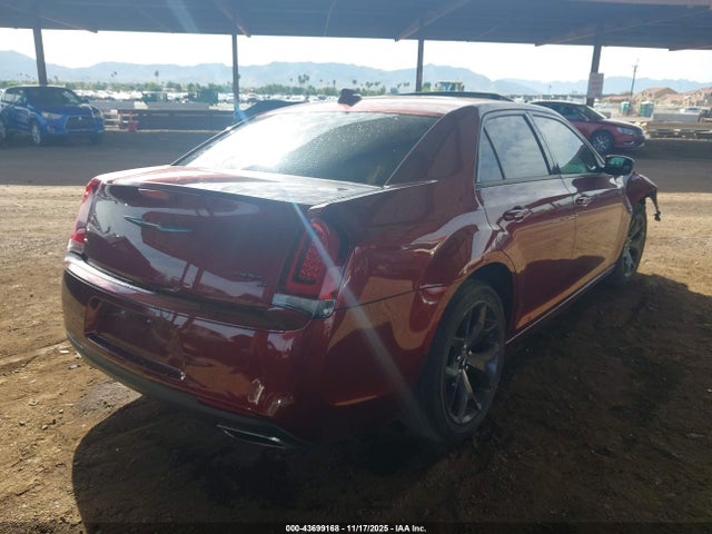 Chrysler 300 300s 2023 2C3CCABG0PH537580 Image 4