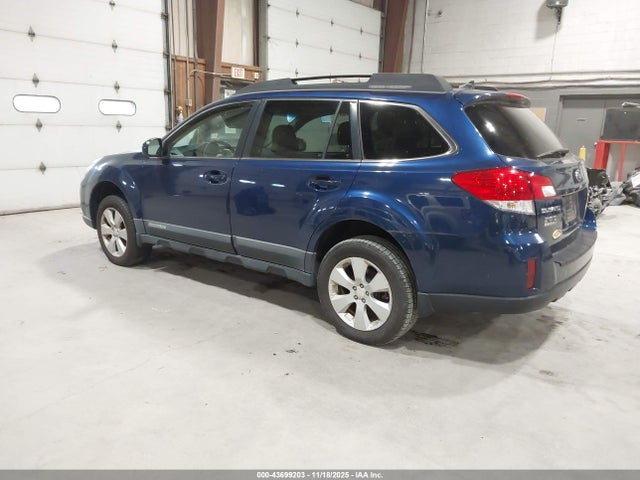 43699203 :رقم المزاد ، 4S4BRBKC6B3352854 vin ، 2011 Subaru Outback 2.5i Limited مزاد بيع