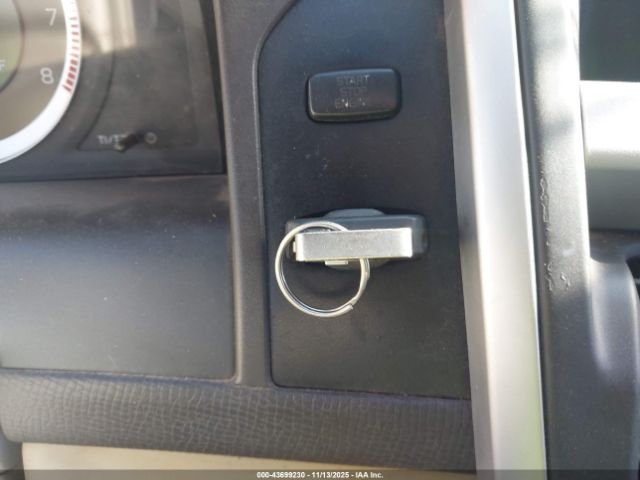 2011 VOLVO XC60 YV4902DZ0B2152733 Photo 10