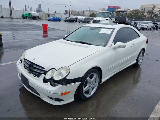 2009 MERCEDES-BENZ CLK 550 WDBTJ72H29F266067 Photo 1