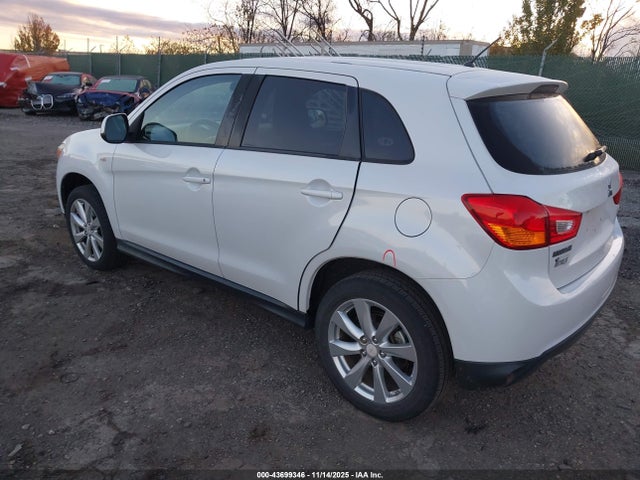 2015 MITSUBISHI OUTLANDER SPORT 4A4AP3AU3FE014465 Photo 2