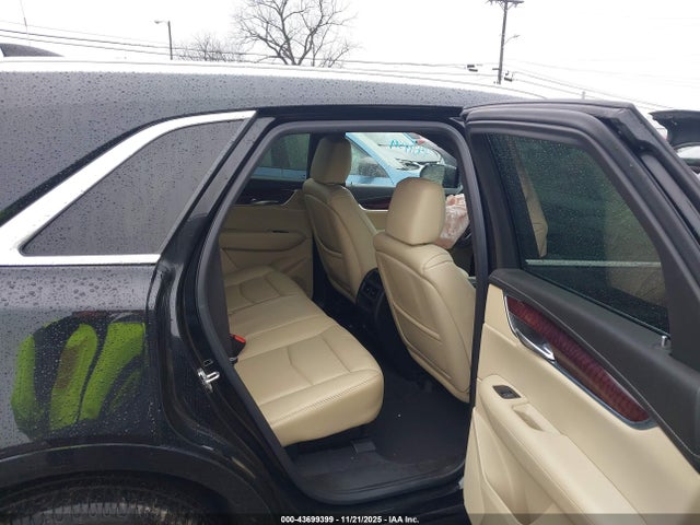 2018 CADILLAC XT5 1GYKNCRS9JZ140779 Photo 7
