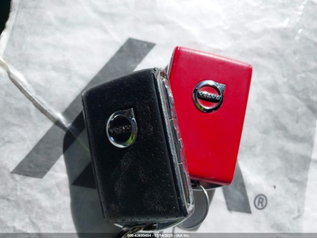 2019 VOLVO XC40 YV4162UM5K2096501 Photo 10