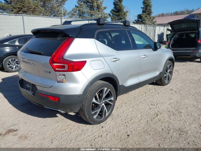 2019 VOLVO XC40 YV4162UM5K2096501 Photo 3