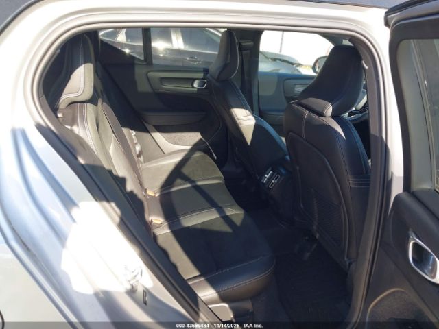 2019 VOLVO XC40 YV4162UM5K2096501 Photo 7