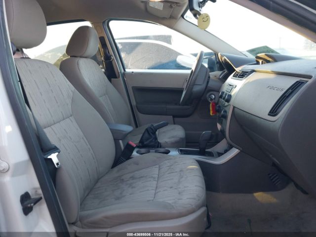 2010 FORD FOCUS 1FAHP3FN1AW192486 Photo 4