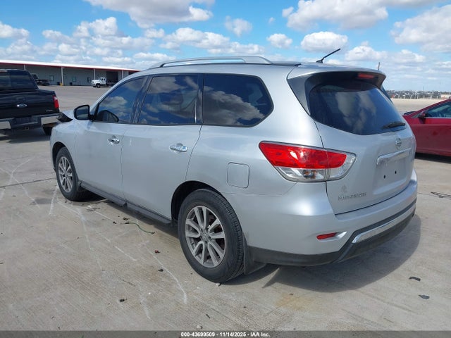 5N1AR2MN6FC669761 Nissan Pathfinder S