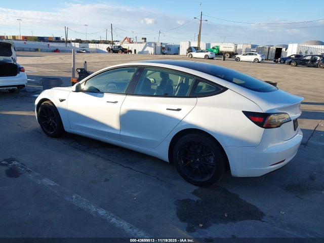 2021 TESLA MODEL 3 5YJ3E1EA6MF850552 Photo 2