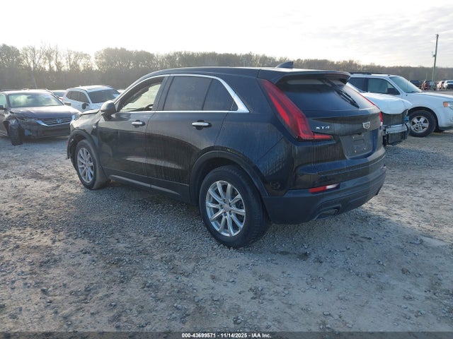 2019 CADILLAC XT4 1GYAZAR46KF110194 Photo 2