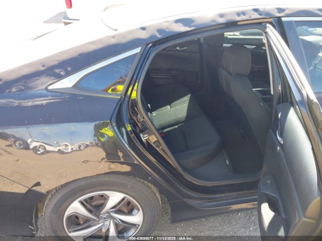 2019 HONDA CIVIC 19XFC2F67KE019244 Photo 7