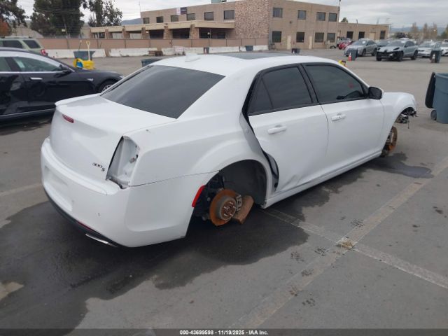 2022 CHRYSLER 300 2C3CCABGXNH167655 Photo 3