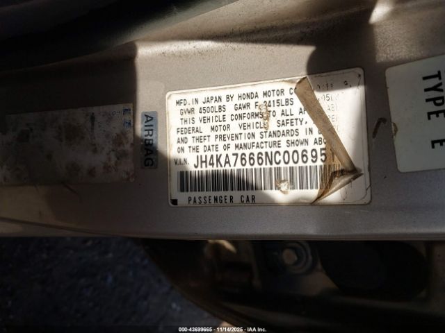 1992 ACURA LEGEND JH4KA7666NC006951 Photo 8