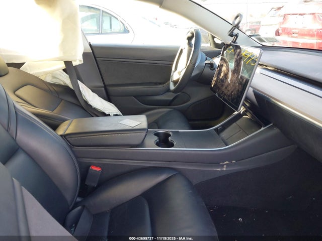 2020 TESLA MODEL 3 5YJ3E1EB0LF588907 Photo 4