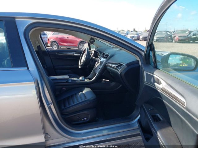 2020 FORD FUSION 3FA6P0CD2LR196585 Photo 4