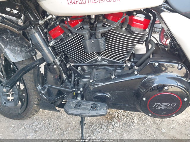Harley-Davidson Fltrxstse 2024 1HD1TL827RB950763 Image 9