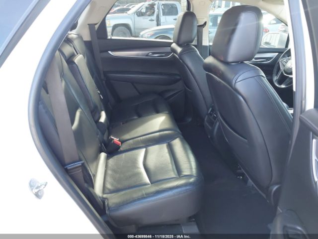 2017 CADILLAC XT5 1GYKNBRS2HZ159825 Photo 7
