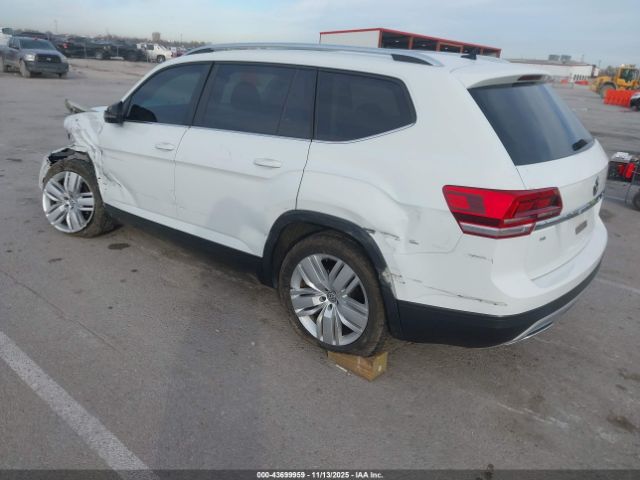 2019 VOLKSWAGEN ATLAS 1V2WP2CA1KC612875 Photo 2