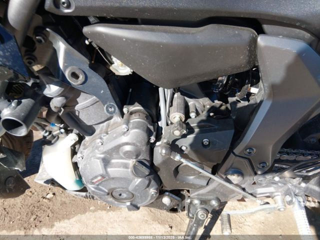 2025 YAMAHA YZFR7 JYARM38E6SA018508 Photo 8