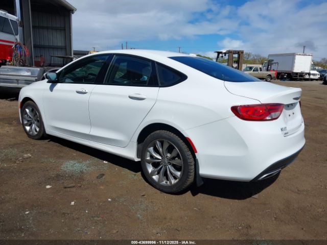 2015 CHRYSLER 200 1C3CCCDG8FN731885 Photo 2