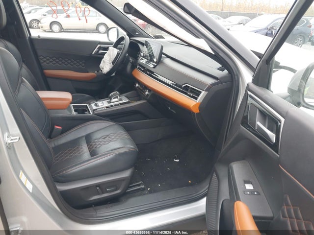 2024 MITSUBISHI OUTLANDER JA4J4WA82RZ003968 Photo 4