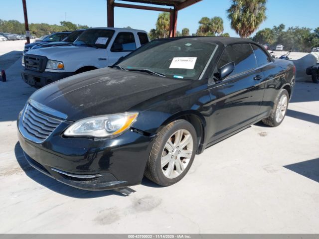 2014 CHRYSLER 200 1C3BCBEB3EN153329 Photo 1