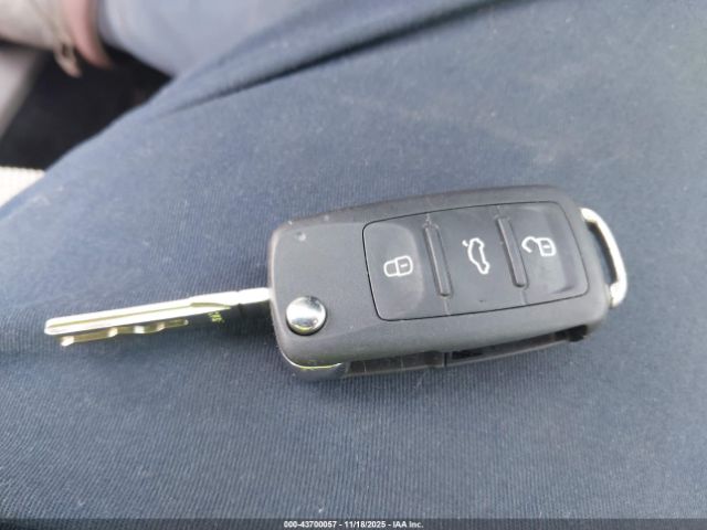 2018 VOLKSWAGEN PASSAT 1VWAA7A30JC014982 Photo 10