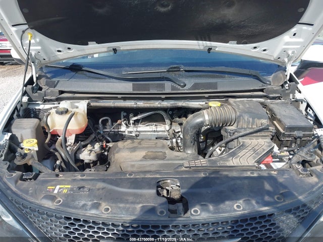 Продаж на аукціоні авто 2022 Chrysler Voyager Lx, vin: 2C4RC1CG8NR103712, номер лоту: 43700098