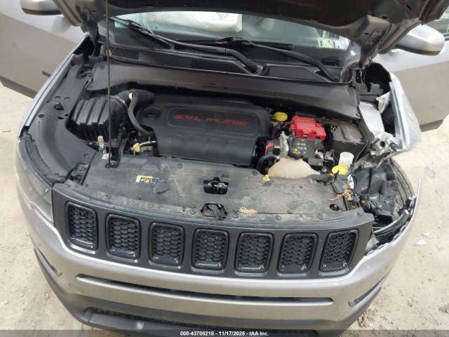 2019 JEEP COMPASS 3C4NJDBB6KT679755 Photo 9